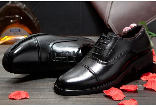 男鞋商务正装皮鞋劳保军工鞋低帮爸爸鞋三接头103是单鞋中的产品之一